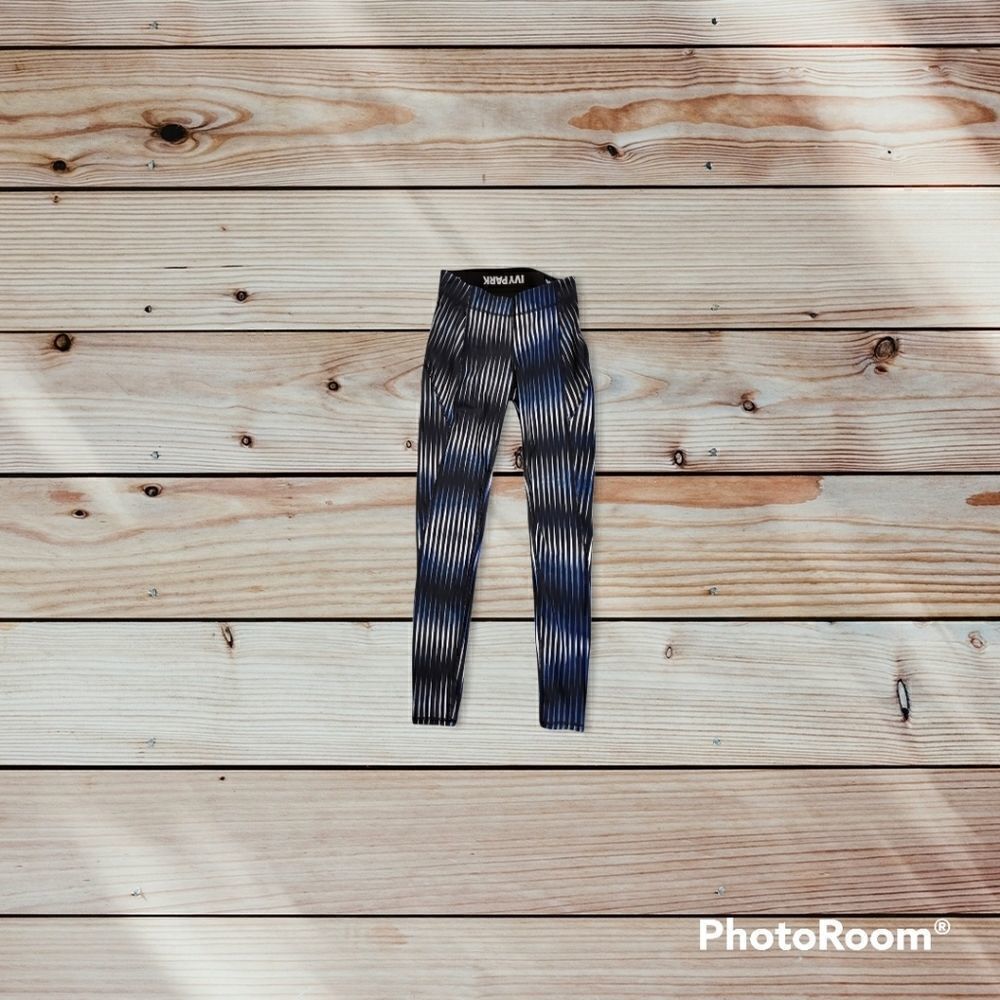 Ivy Park Leggings black blue kaleidoscope stripe sz Small